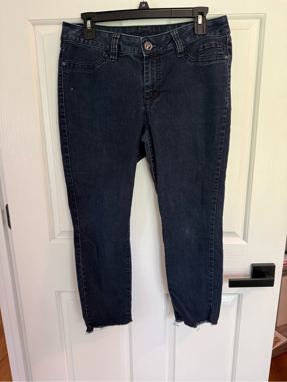 Elle Dark Indigo Cropped Raw-Hem Stretch Denim Capris